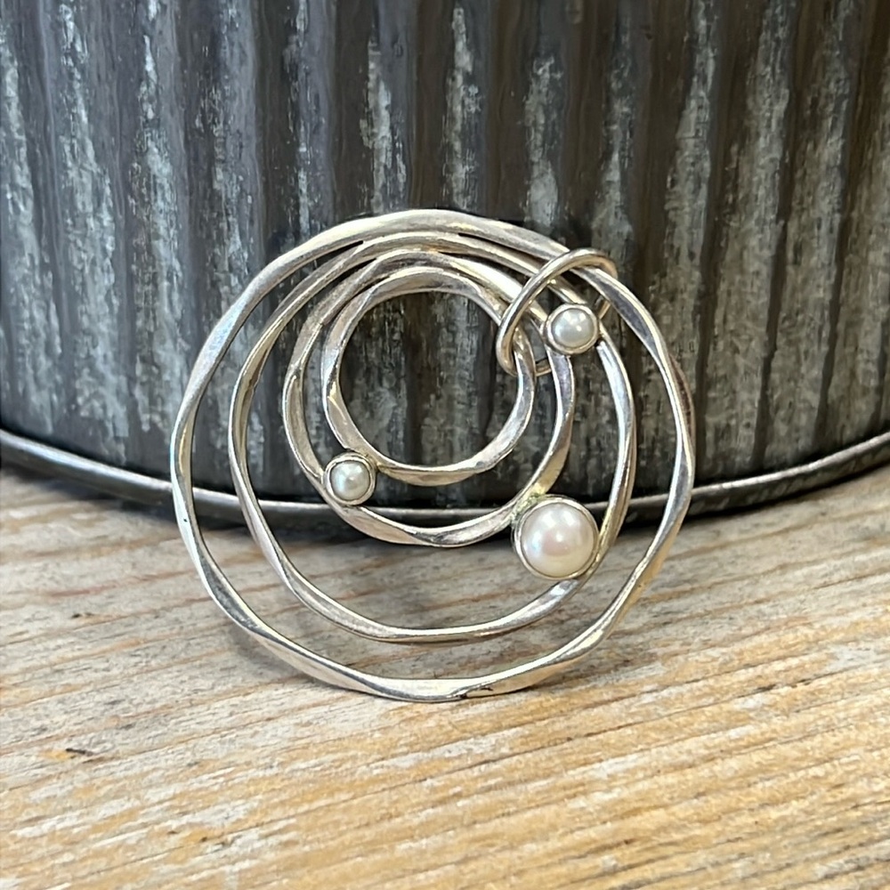 Baroni Sterling & Pearl Pendant